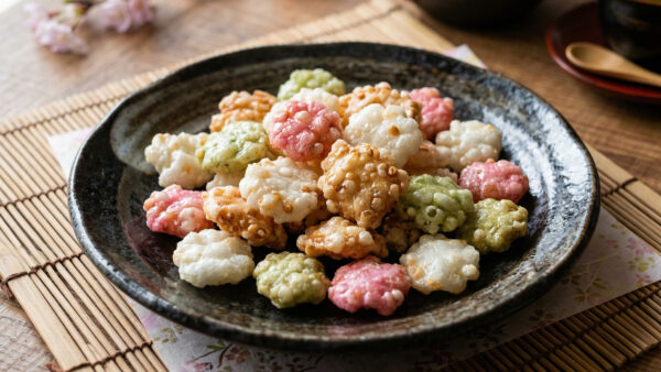 新生あられ｜お菓子の辞典