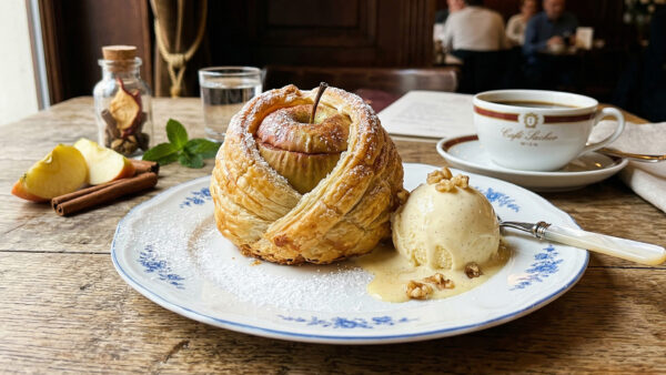 アプフェル・イム・シュラーフロック｜お菓子・パン用語辞典