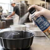 スプレーオイル（スプレー式離型油）｜お菓子・パン材料辞典