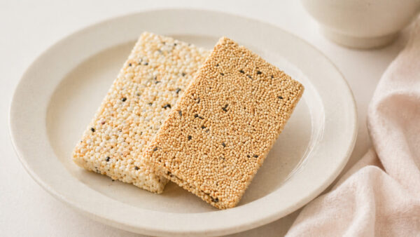 岩おこし・粟おこし（あみだ池大黒）｜土産菓子紹介